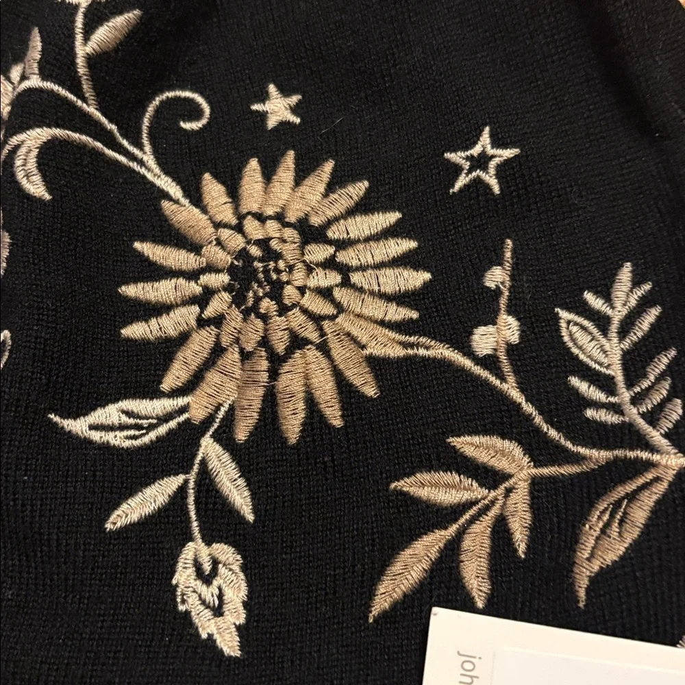 Johnny Was Black Beanie with Gold Embroidered Stars & Florals - Picture 4 of 6